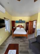 Top Caye Caulker