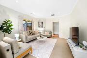 Magnificent Beachside Living at Heart of Mornington