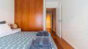 Apartamento com varanda e garagem Apartamento com varanda e garagem