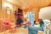 Near Skiing and Hiking Dog-Friendly Big Bear Cabin