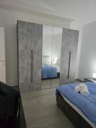 Deluxe apartment Fiumicino near airport, parking