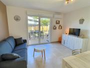 Nice maisonette with terrace or garden Nice maisonette with terrace or garden