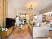 Luxury in Greenpoint Main Rd