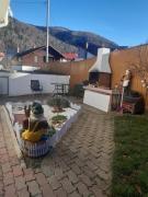 Apartment with private garden and barbecue