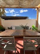 Sunny Central Duplex with large Terrace