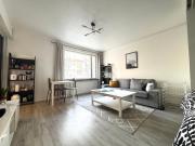 QUIET HAVEN - Fast WiFi, Functional Living, Remote Work, Doorstep Parking