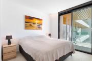 Jade Tower - 2-Bedroom Coastal Luxury Apartment in Fuengirola