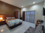 Nirvana House (Guest House Syariah)