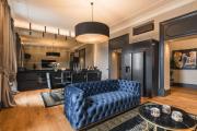 Mega Royal Suite