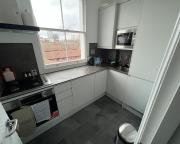 2 Bed Apartment in Central London on 3rd floor - Newly refurbished - No lift