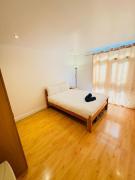 Fabulous Apartment Near Edgware Station