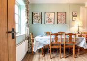 Beautiful 3BD Family Retreat in Oxfordshire! Beautiful 3BD Family Retreat in Oxfordshire!