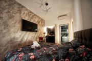 farnese jacuzzi apartment