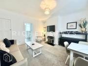 Stylish 3-Bedroom Garden Home, AC, Contractors and Families