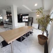 4suites arcond wifi600meg cond fech prox praia