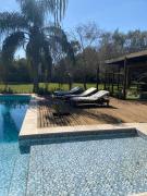 Linda casa a metros del río Paraná con pileta