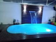 Casa com piscina perto da praia