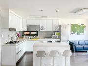 3BR Jong-RO Family House, 4Beds, 6 people