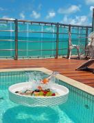 Cobertura beira-mar com piscina