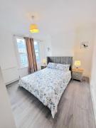 Entire 3bedroom home can sleep 5 Entire 3bedroom home can sleep 5