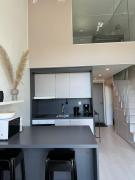 Cozy Penthouse Loft - Near the Airport