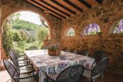 Podere Mencoini, stylish villa with private pool and olive garden