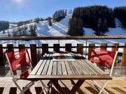 Deux pièces face aux pistes