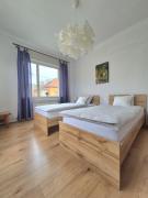 West Capital - Free Private Parking