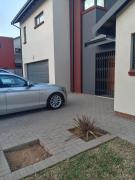 Luxury Escape OR Tambo International