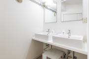 -Higashi-Shinjuku 1109- Within walking distance of Shinjuku Station!