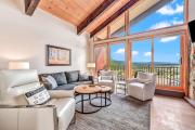 The West 3324 Updated 2 Bedroom Plus Loft with Easy Walk to Gondolas, Views, Amenities