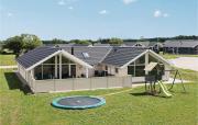5 Bedroom Awesome Home In Bogense