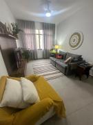 Espaçoso apartamento reformado em Copacabana