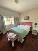 Comodidad, a pasos del monumento a la bandera