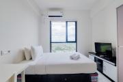 New Furnished Studio Room Sky House Alam Sutera Apartment By Travelio