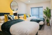 Leeds Central Royale - Sleeps 6 - 4 Beds