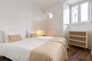 2BDR Cozy Apartment in Graça by LovelyStay