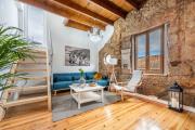 Charming 2BR w Terrace & Garden Charming 2BR w Terrace & Garden
