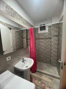 Local 5 Puerto Colon