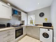 Warm 2BR in heart of Ormeau