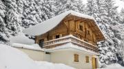 CHALET SPA BELLE VUE 500 m des pistes CHALET SPA BELLE VUE 500 m des pistes