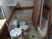 La Violeta Due, casa con jardín y cochera