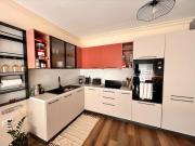 Luxury Apartment with Indoor Jacuzzi