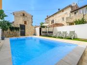 Villa in Pore with Private Pool and Beach