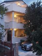 Apartments by the sea Ribarica, Karlobag - 23603