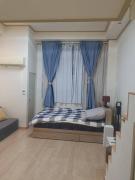 Located 10 meters from Sungshin Womens University Station, 10 minutes to Myeongdong by subway, accommodates up to 3 people, 3 bus stops to Seoul National University Hospital and Korea University Hospital