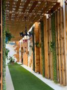 les portes vieillies