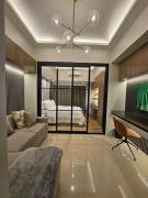 Luxury Apartment at Park Mckinley West suite 2