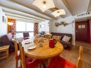 Appartement 57m², 6 pers, ski-in ski-out, proche commerces - FR-1-807-85 Appartement 57m², 6 pers, ski-in ski-out, proche commerces - FR-1-807-85