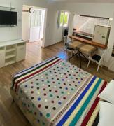 Dpto moderno con aire acondicionado a pasos del mar